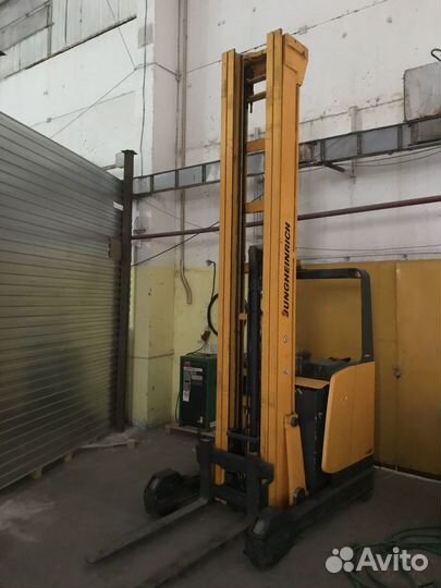 Штабелер (ричтрак) Jungheinrich ETV 320 DZ, 2015