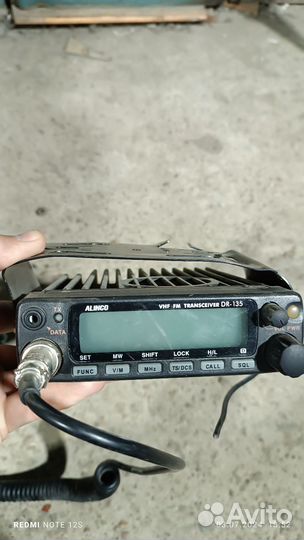 Автомобильная рация с антенной