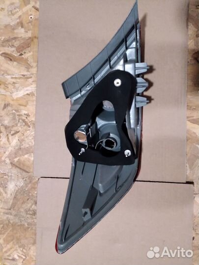 Фонарь задний правый honda FIT aria 02-04 4D