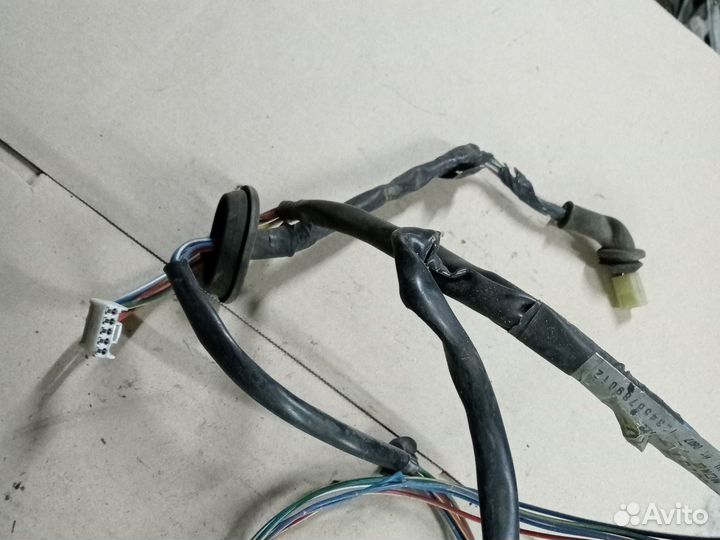 Замок двери задней правой для Chevrolet Tracker