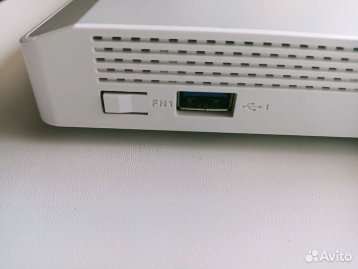 Wi-Fi роутер Keenetic Hopper KN-3810