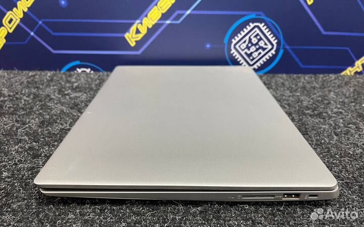 Ноутбук Lenovo 14''(i5-8250U, 8GB, SSD256, iUHD)