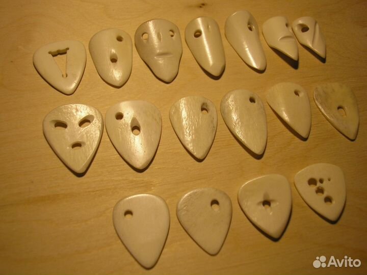 Медиатор костяной