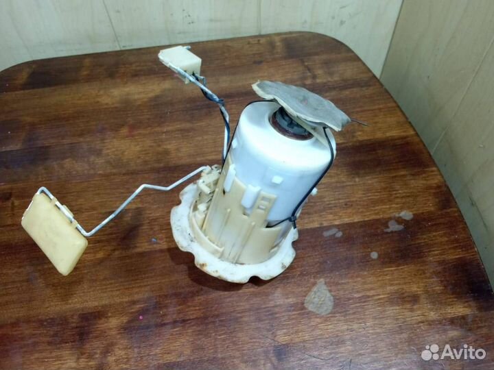 Топливный насос Nissan Maxima A33