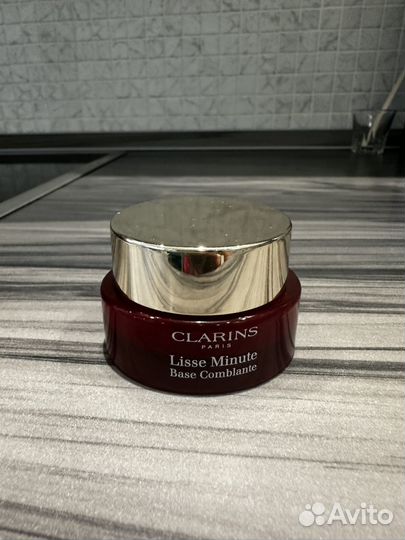 Clarins instant smooth баща под макияж