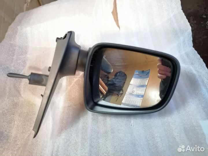 Зеркало боковое левое Renault Logan 2