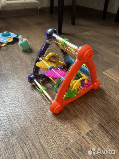 Развивающие игрушки для малышей пакетом