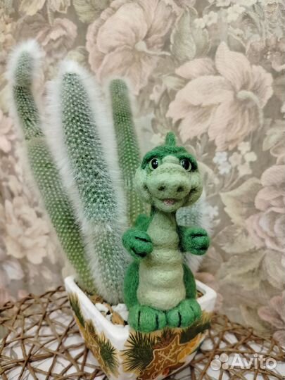 Дракончик валяной из шерсти