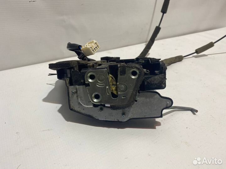 Замок двери задний правый Mazda CX-7