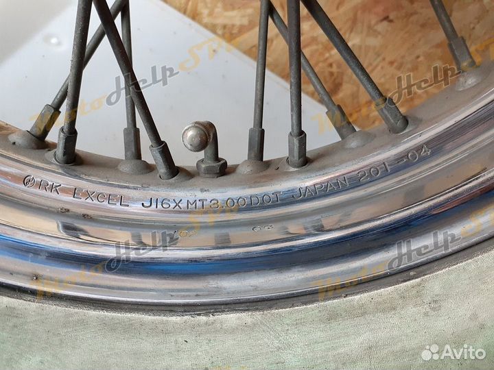Передний колёсный диск Suzuki VL800 2002 г.в