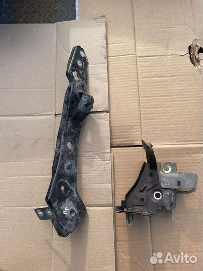 Рамка кузова панель перед телевизором megane 3