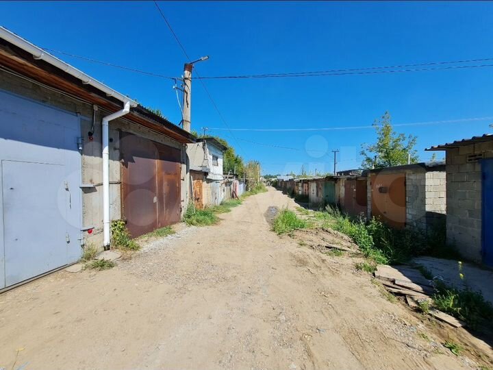 Гараж, > 30 м²