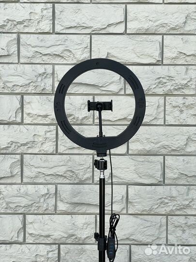 Кольцевая лампа 26 см