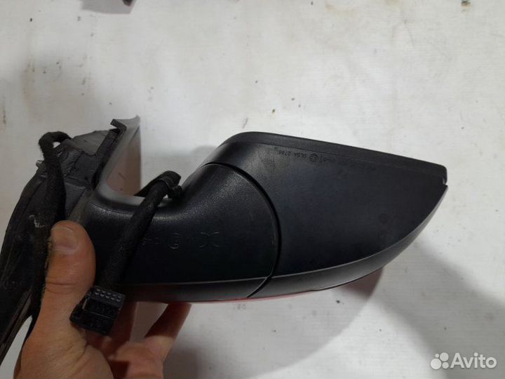 Зеркало правое Volkswagen Polo 6R1 cbzb