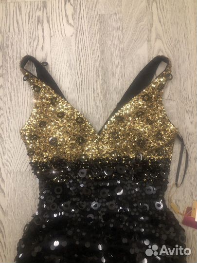 Вечернее платье