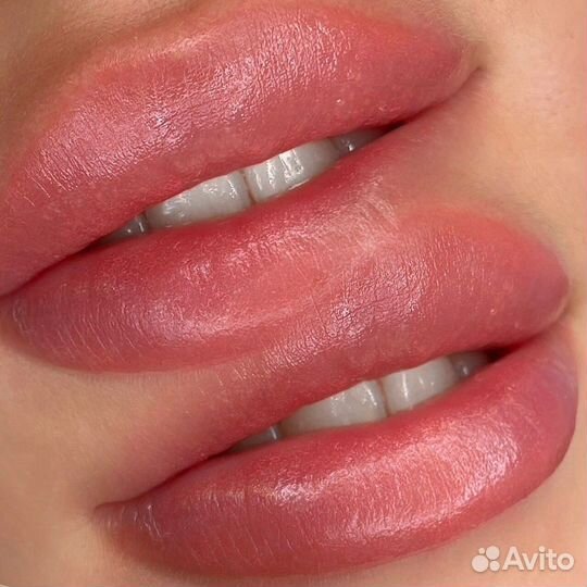 Перманентный макияж губ