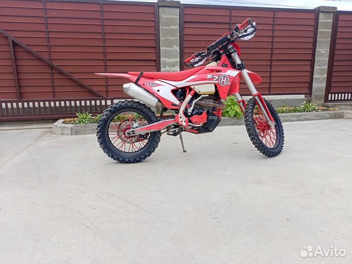 Husky f 7 300