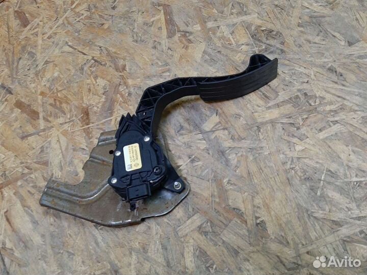 Педаль газа Лада Ларгус Largus