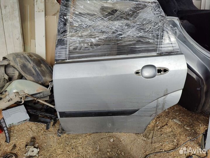 Двери на ford focus 1