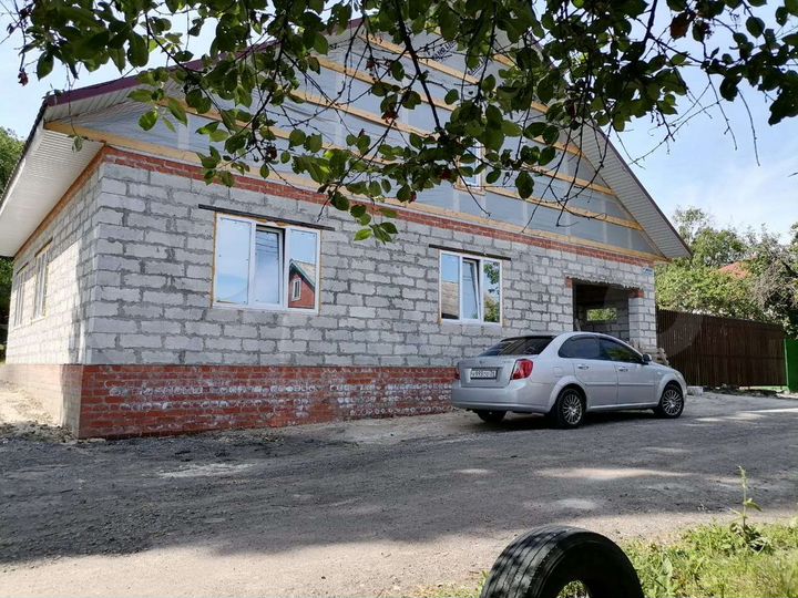 Дом 130 м² на участке 4 сот.