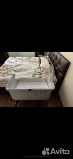 Приставная кроватка chicco next2me