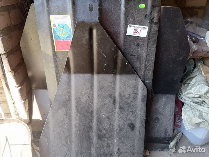 Продаю защиту картера