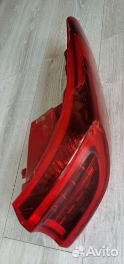 Фонарь Kia Sportagе 4 (QL) задний правый (битый)