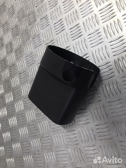 Кожух подрулевой W211