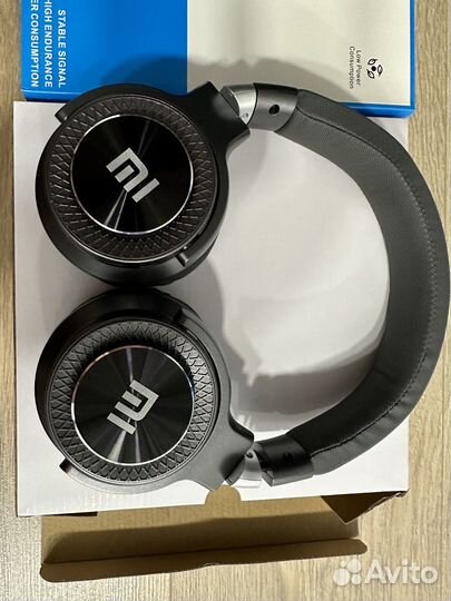 Беспроводные наушники xiaomi