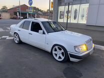 Mercedes-Benz W124 2.5 MT, 1986, 300 000 км, с пробегом, цена 400 000 руб.