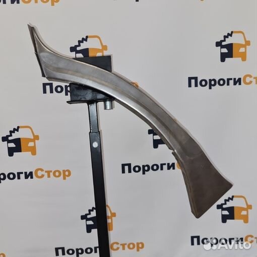 Кузовная арка левого крыла Nissan Patrol Y61
