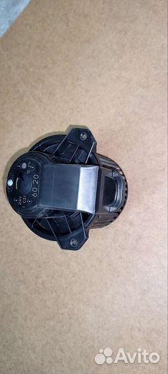 Моторчик печки хино