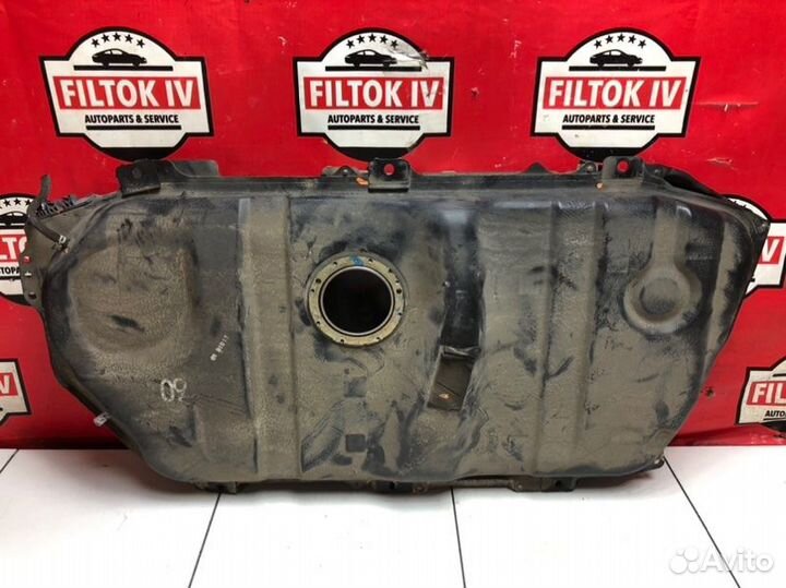 Топливный бак Toyota Ipsum ACM21 2azfe 2001