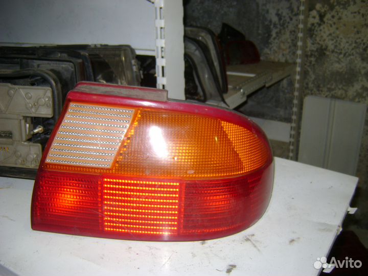 Фонарь задний правый Форд Мондео 1 Ford Mondeo 1