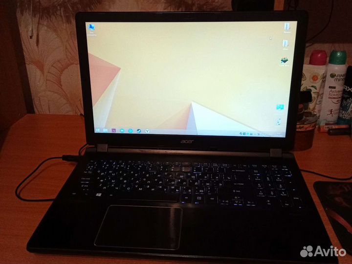 Acer aspire V5-573g