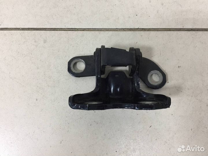 Петля двери задней правой верхняя Toyota Camry V50 2011-2017