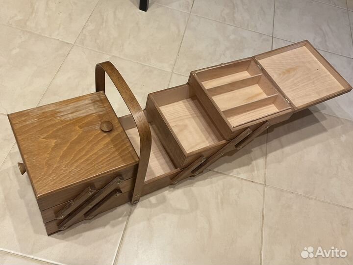 Деревянная шкатулка для шитья