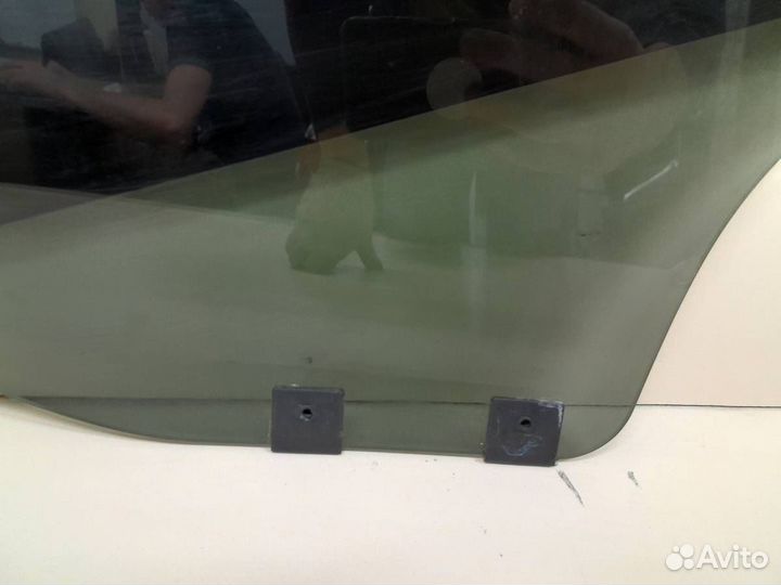 Стекло двери задней правой Nissan Terrano D10 2014