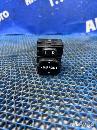 Блок управления зеркалами Toyota Camry 40 седан