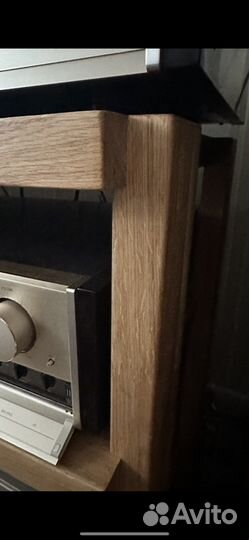 Стойка для аудио аппаратуры из дуба