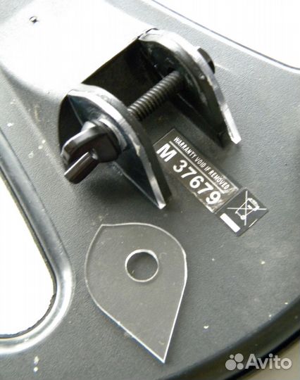 Болты, гайки и накладки катушек металлоискателей