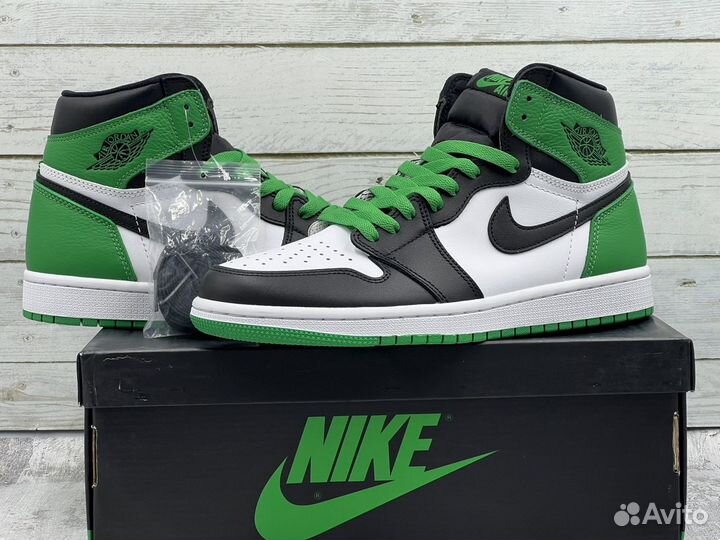 Nike Air Jordan 1 Retro High OG Lucky Green