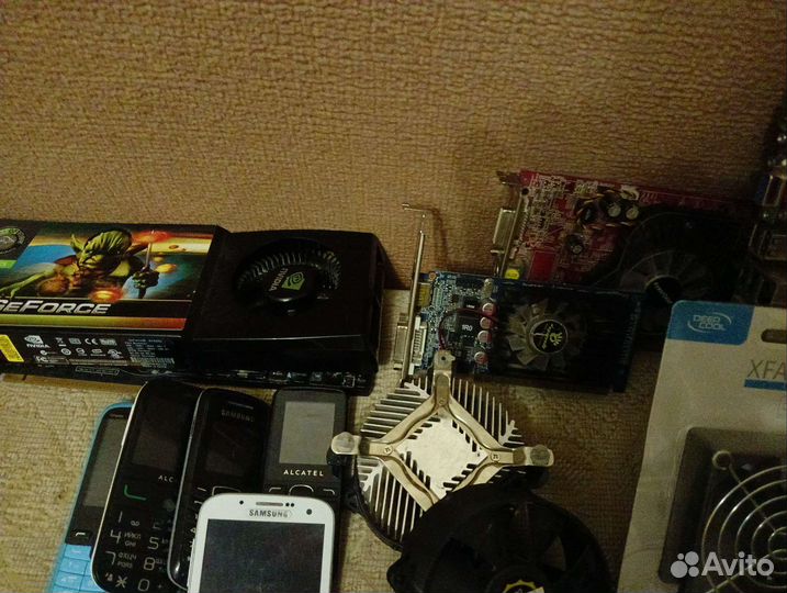 Куча компьютерного железа