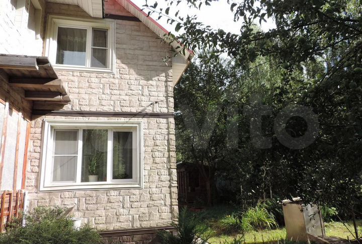 Дом 242 м² на участке 12 сот.