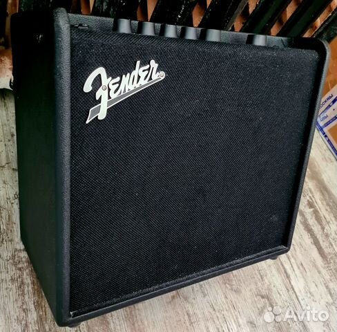 Fender mustang lt 25