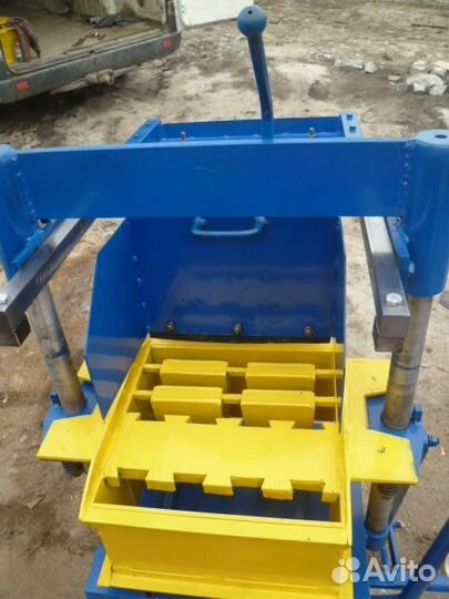 Вибропресс для теплоблоков