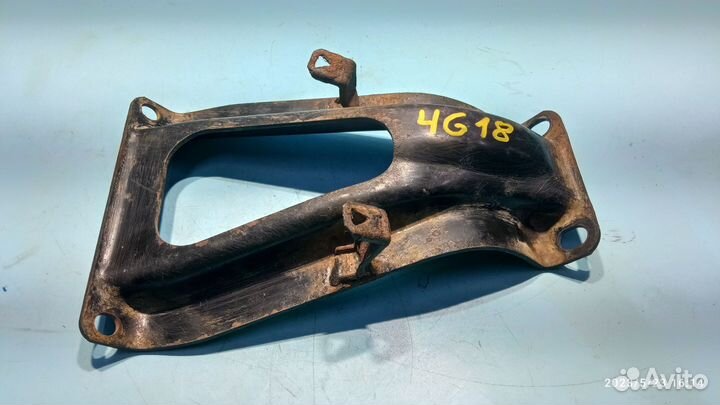 Кронштейн коллектора для Mitsubishi Lancer 9