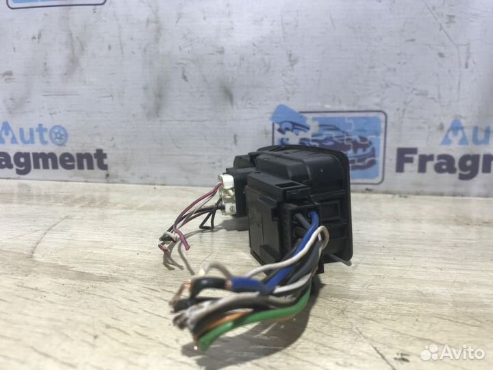 Блок управления стеклоподъемниками LADA Kalina