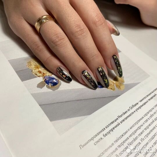 Маникюр,педикюр, наращивание ногтей