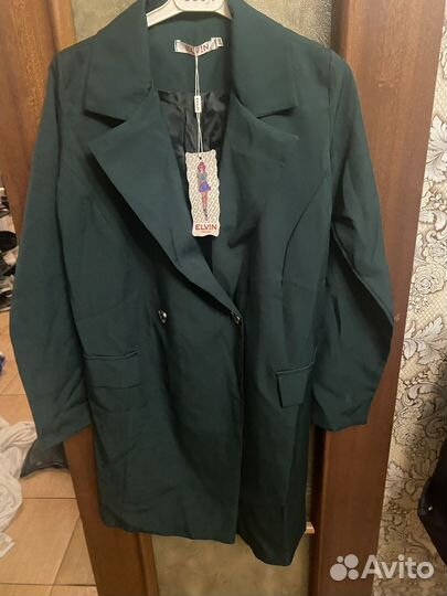 Отдам даром вещи для девушки 44